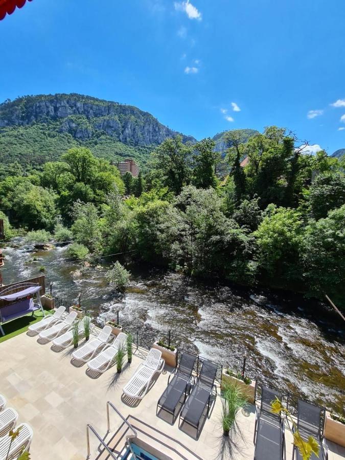 Hotel Holiday Maria Băile Herculane المظهر الخارجي الصورة