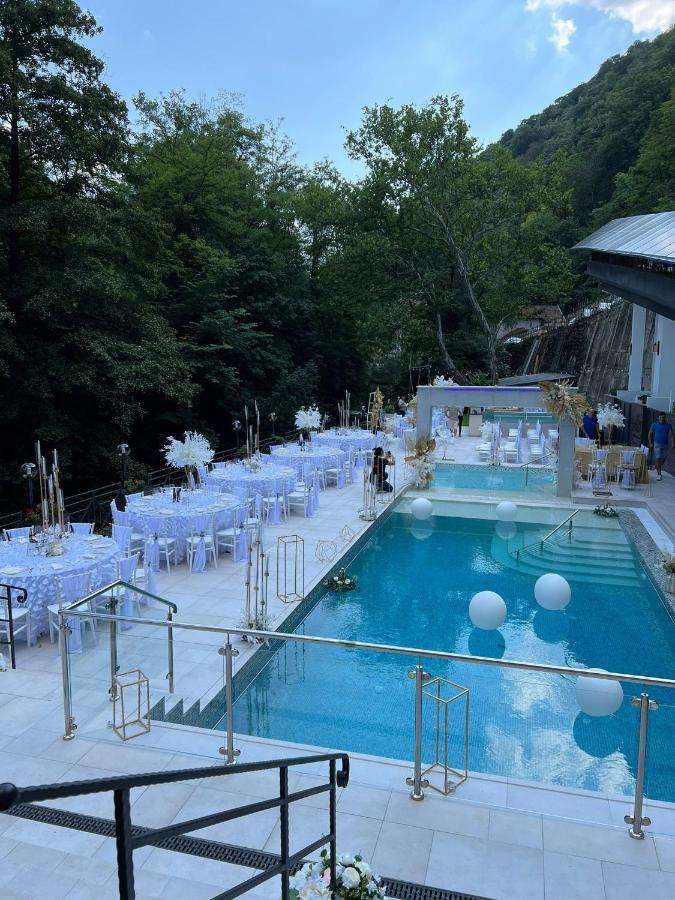 Hotel Holiday Maria Băile Herculane المظهر الخارجي الصورة