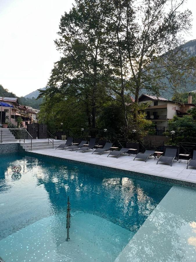Hotel Holiday Maria Băile Herculane المظهر الخارجي الصورة